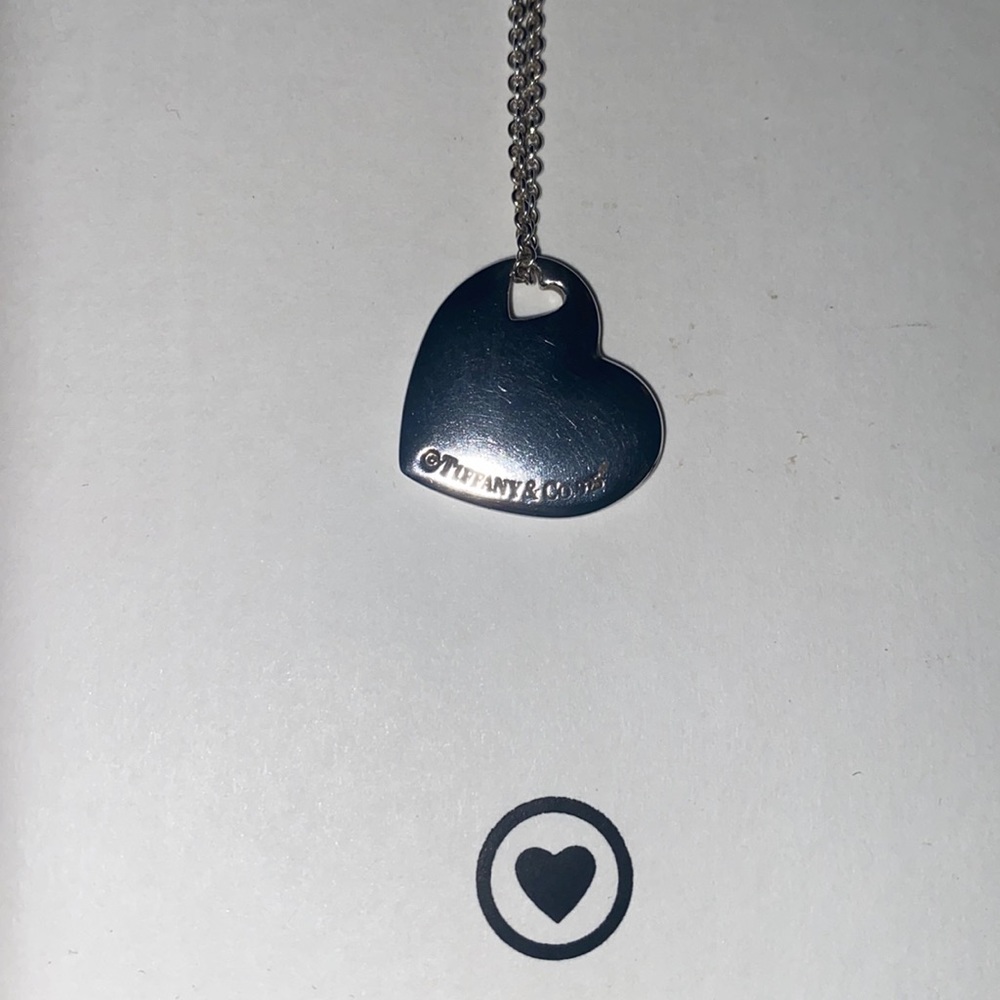 Tiffany puff heart necklace
